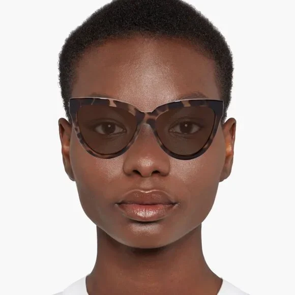 LE SPECS Liar Lair Cat Eye Tortoiseshell Sunglasses Brand New w/ Case NWT - Picture 2 of 4